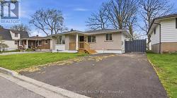 6041 CADHAM STREET Niagara Falls, ON L2G 3A2