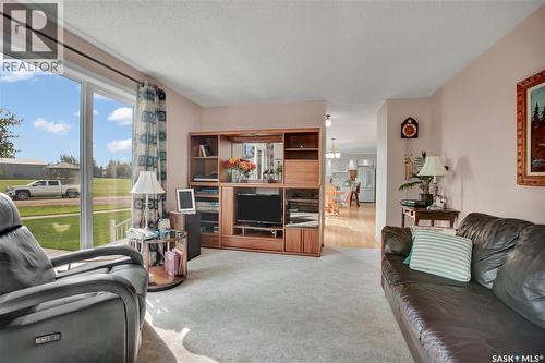 2009 Railway Avenue, Laird, SK 
