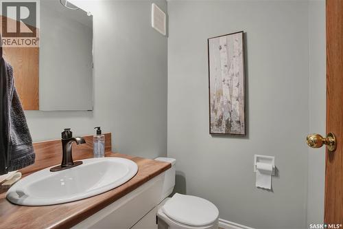 2009 Railway Avenue, Laird, SK 