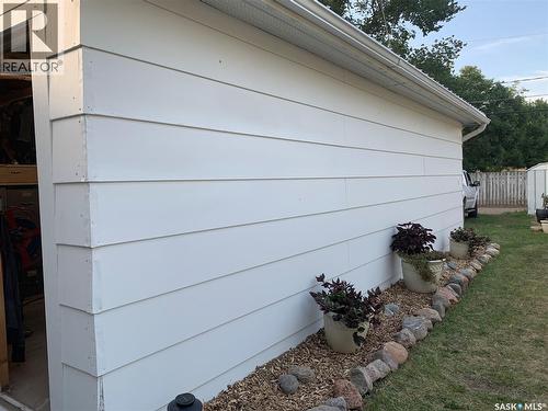 217 7Th Avenue E, Assiniboia, SK 