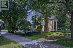 48 GARNER Road W Ancaster, ON L9G 3K9