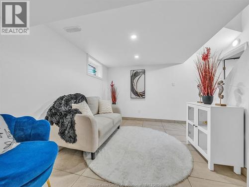 2187 Girardot, Windsor, ON 