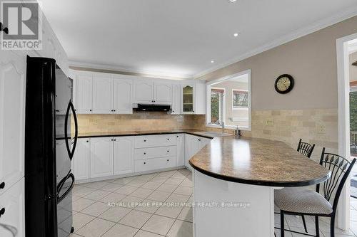 401 Phoenix Crescent, Ottawa, ON 