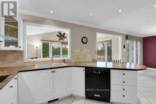 401 Phoenix Crescent, Ottawa, ON 