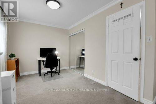 401 Phoenix Crescent, Ottawa, ON 