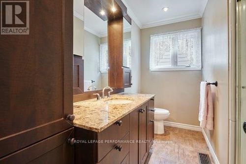 401 Phoenix Crescent, Ottawa, ON 