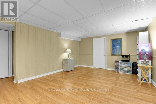 401 Phoenix Crescent, Ottawa, ON 