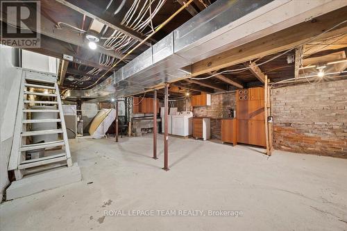 132 Elm Street, Ottawa, ON 