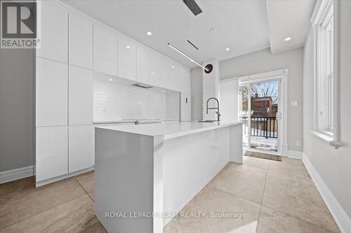 132 Elm Street, Ottawa, ON 