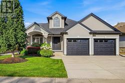 17 FIRST STREET LOUTH St. Catharines (Grapeview), ON L2W 1C7