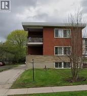 18 HIGH Street  Waterloo, ON N2L 3X6
