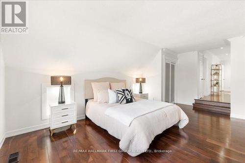 986 Mountcastle Crescent, Pickering, ON 