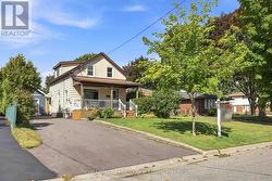 116 GUELPH STREET  Oshawa, ON L1H 6H9