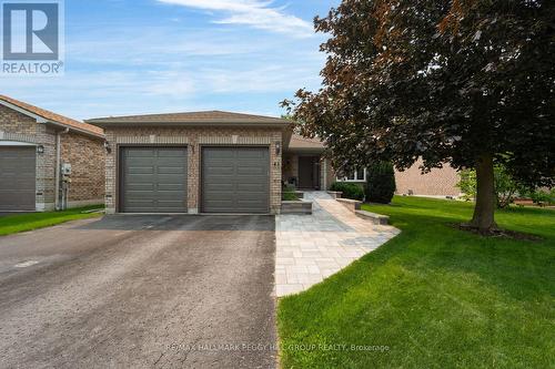 43 NICKLAUS DRIVE  Barrie, ON L4M 6W5