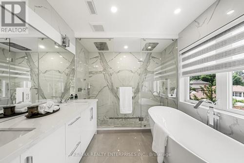 1362 Kenmuir Avenue, Mississauga, ON 