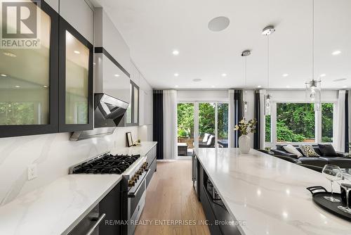 1362 Kenmuir Avenue, Mississauga, ON 