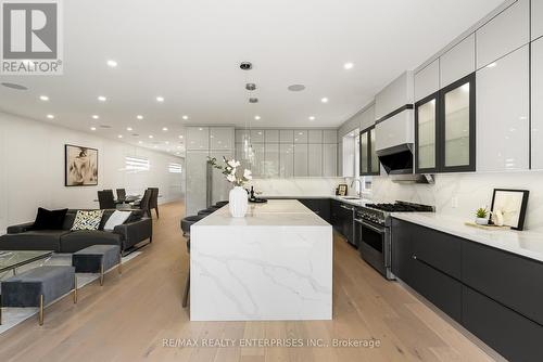 1362 Kenmuir Avenue, Mississauga, ON 