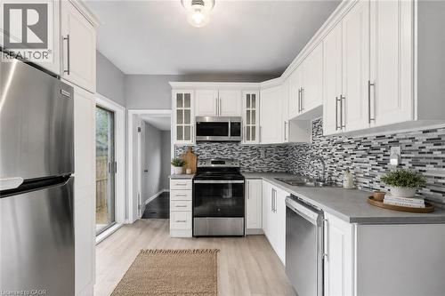 62 Cedar Avenue, Hamilton, ON 
