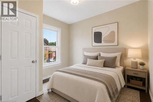 62 Cedar Avenue, Hamilton, ON 