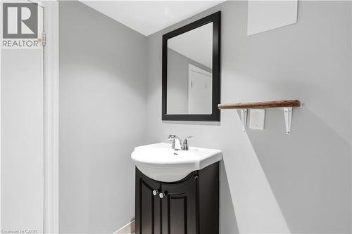 62 Cedar Avenue, Hamilton, ON 