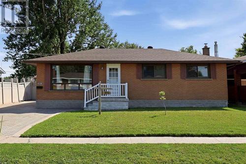 371 Doncaster RD  Sault Ste. Marie, ON P6C 2V1