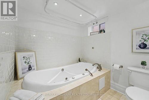 Jet spa like tub - 52 Colonel Danforth Trail, Toronto, ON 