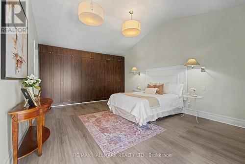 Huge Primary custom closets w/o to deck - 52 Colonel Danforth Trail, Toronto, ON 