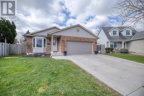 16 LEONARD DRIVE  St. Catharines (Rykert/Vansickle), ON L2S 3V2
