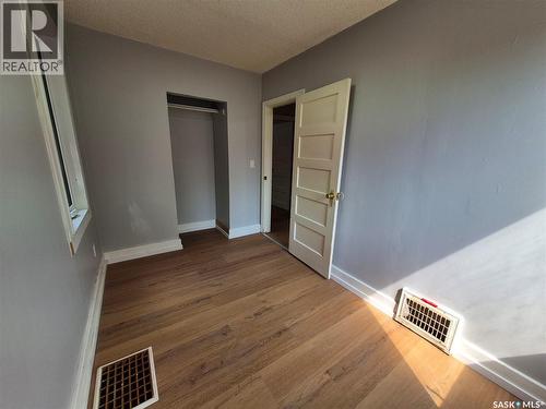 111 9Th Street Ne, Weyburn, SK 