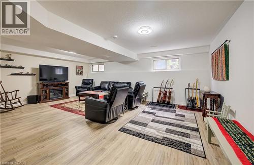 16 Steed Court, Brantford, ON 