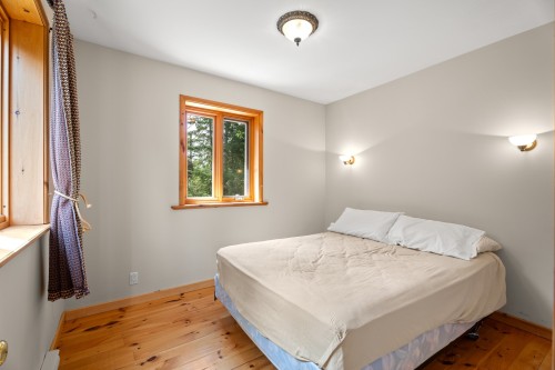 Bedroom - 2506 Rue Du Centre, Val-David, QC 