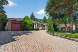 16 Earswick Drive Toronto, ON M1E 1C6