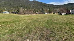 Lot H OAK Street  Fauquier, BC V0G 1K0