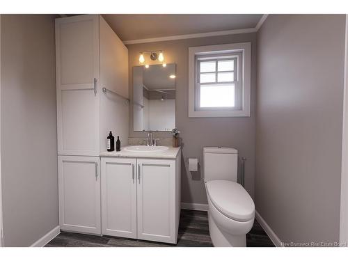 15 Perry Rd, Salisbury, NB 