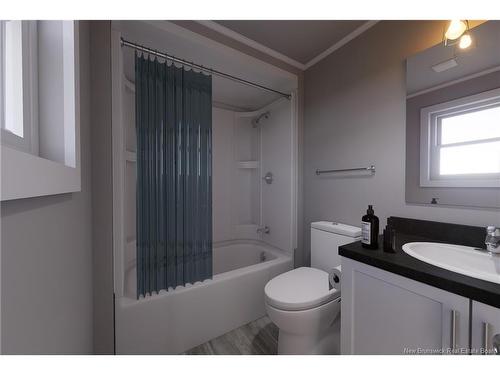 13 Perry Rd, Salisbury, NB 