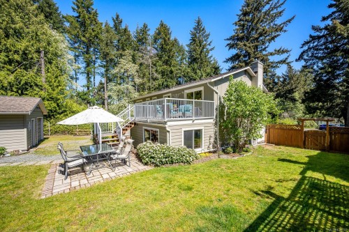 1023 Sylvan Rd, Comox, BC 