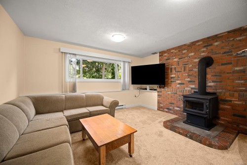 1023 Sylvan Rd, Comox, BC 