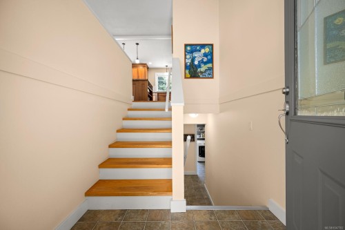 1023 Sylvan Rd, Comox, BC 