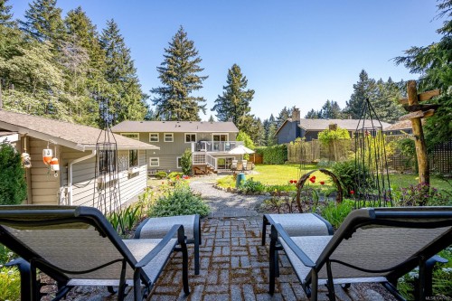 1023 Sylvan Rd, Comox, BC 