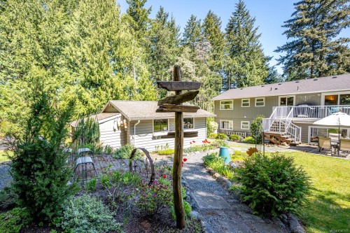 1023 Sylvan Rd, Comox, BC 