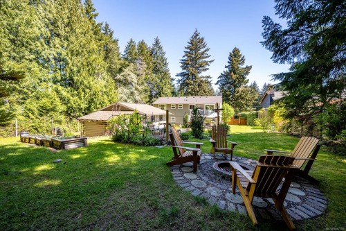1023 Sylvan Rd, Comox, BC 