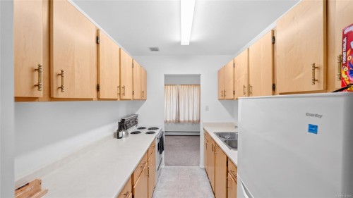 664 Bruce Ave, Nanaimo, BC 