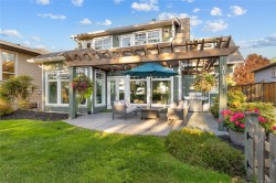 10117 West Saanich Rd North Saanich, BC V8L 5T6