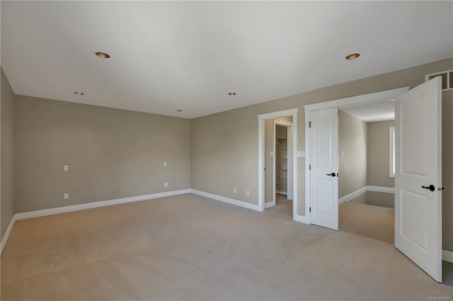 830 Pinecrest Rd, Campbell River, BC 