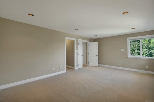 830 Pinecrest Rd, Campbell River, BC 