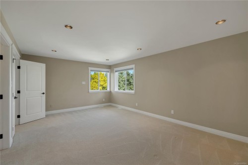 830 Pinecrest Rd, Campbell River, BC 