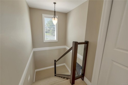 830 Pinecrest Rd, Campbell River, BC 