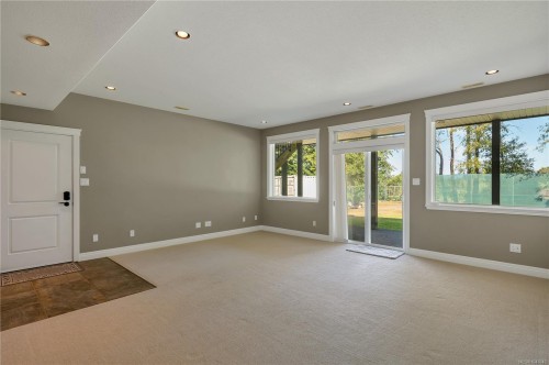 830 Pinecrest Rd, Campbell River, BC 