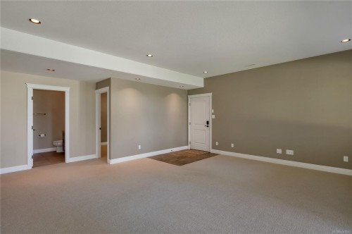 830 Pinecrest Rd, Campbell River, BC 
