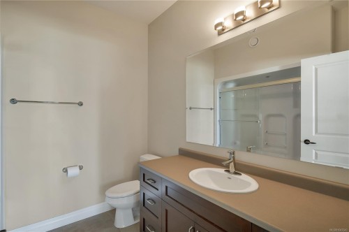 830 Pinecrest Rd, Campbell River, BC 